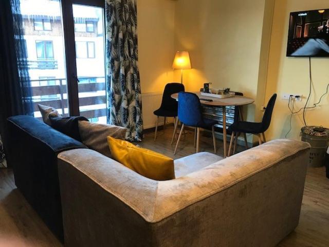 באקוריאני Crystalville Apartment 542 מראה חיצוני תמונה